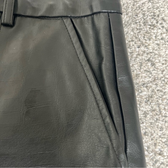 Zara Faux Leather Relax Fit 3/4 Pants With Zip/button Closure + Side Pockets S - Picture 5 of 8